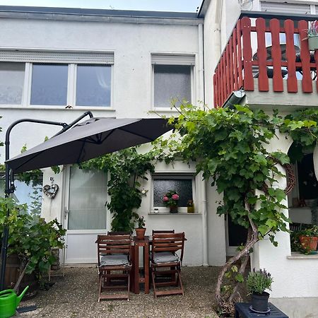 Apartment Am Rotweinwanderweg Bad Neuenahr-Ahrweiler Exterior photo